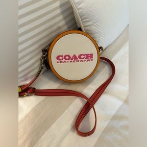 Coach kia circle bag